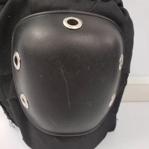 (68239-8) Bravo Sports Roller Blade Pads-Size M/L - Picture 9 of 12